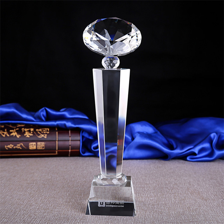 akrylová cena trophy1.jpg